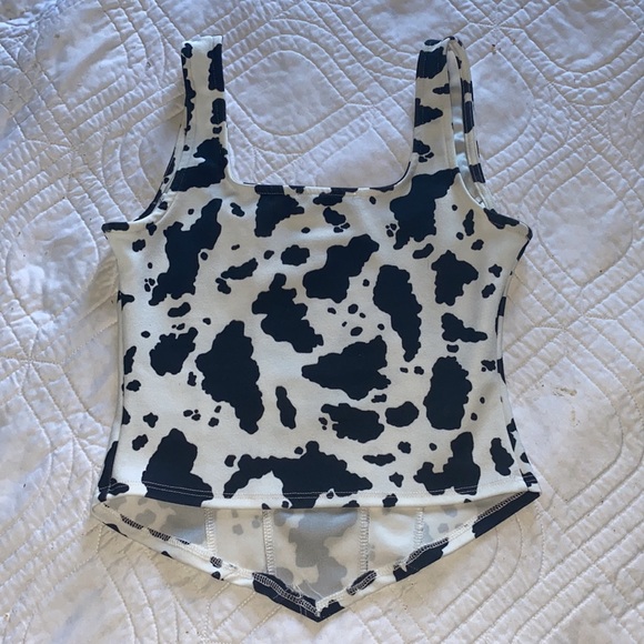 Super cute cow print top new without tags size small fits true to size - Picture 5 of 5
